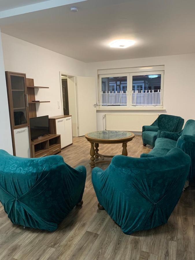 Monteurzimmer Oberlistingen Zweibettzimmer Mit 2 Baedern Breuna Eksteriør billede